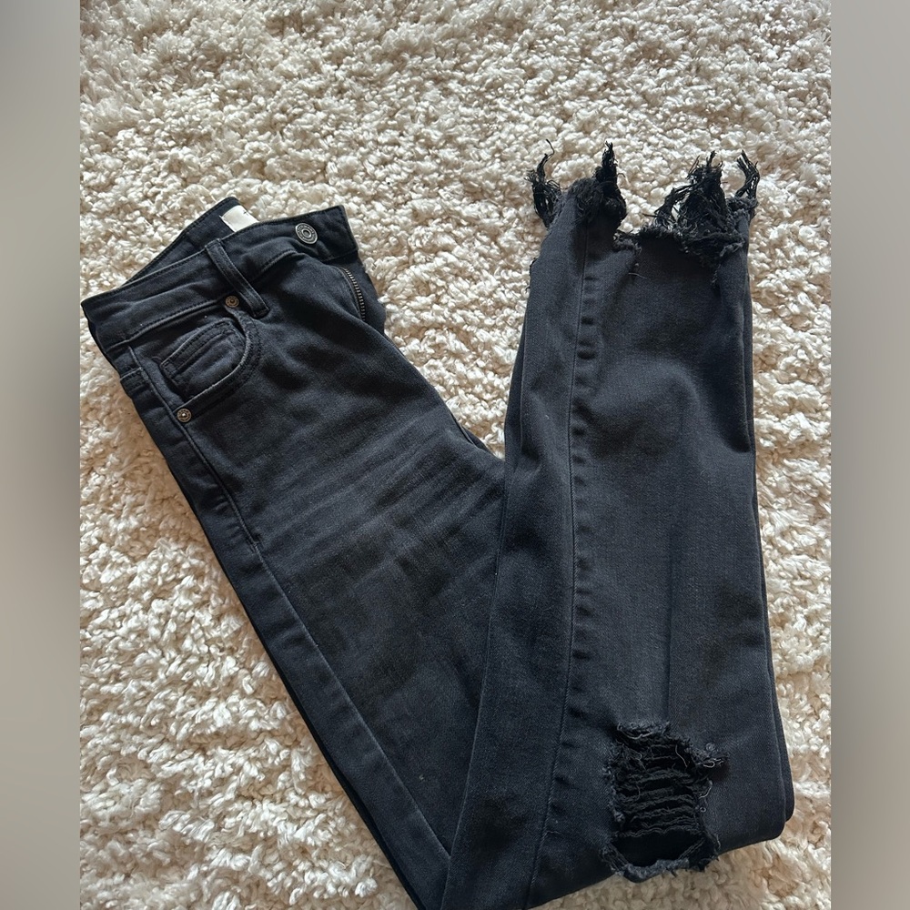 HIDDEN Black Distressed Ankle Jeans
